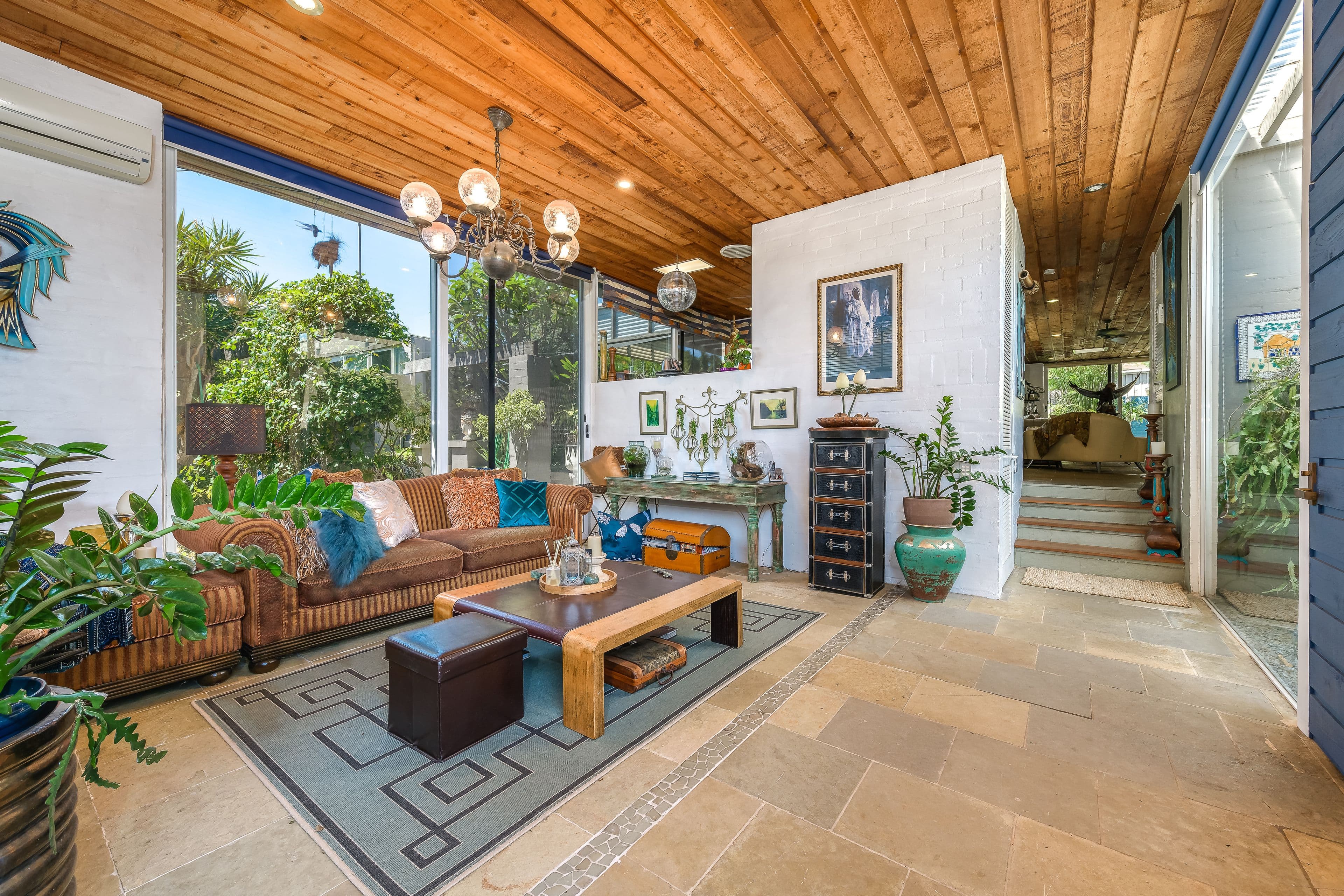 9 Lergessner Street, Biggera Waters QLD 4216, Biggera Waters - Image 1