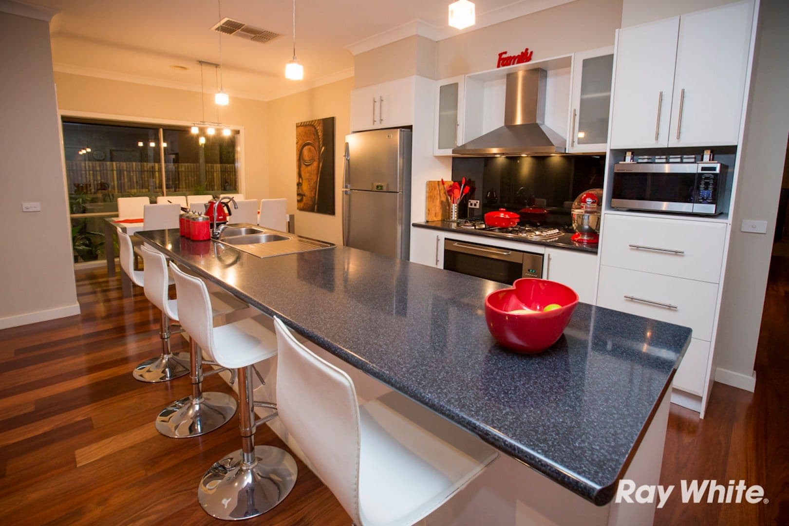19 Pioneers Crescent, PAKENHAM VIC 3810, Pakenham - Thumbnail 6