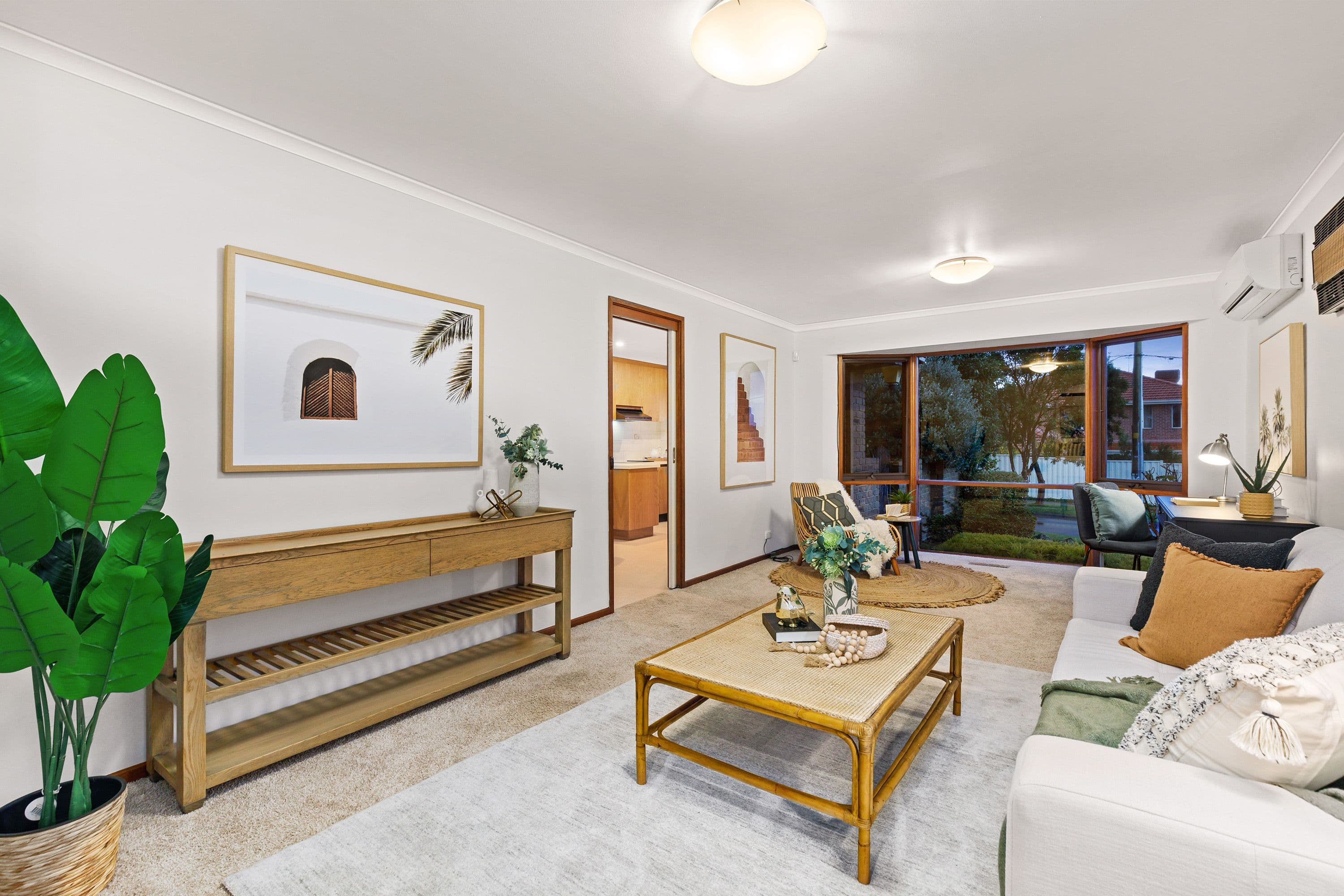26 Munro Avenue, Mount Waverley VIC 3149, Mount Waverley - Thumbnail 2