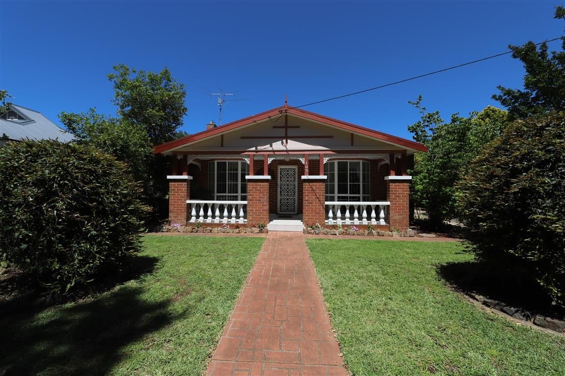 105 Fitzroy Street, Tumut NSW 2720, Tumut - Image 1