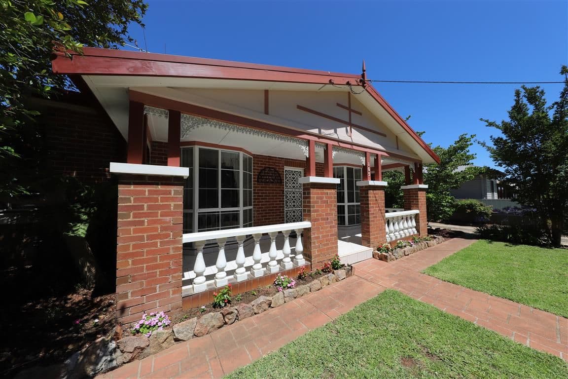 105 Fitzroy Street, Tumut NSW 2720, Tumut - Thumbnail 2