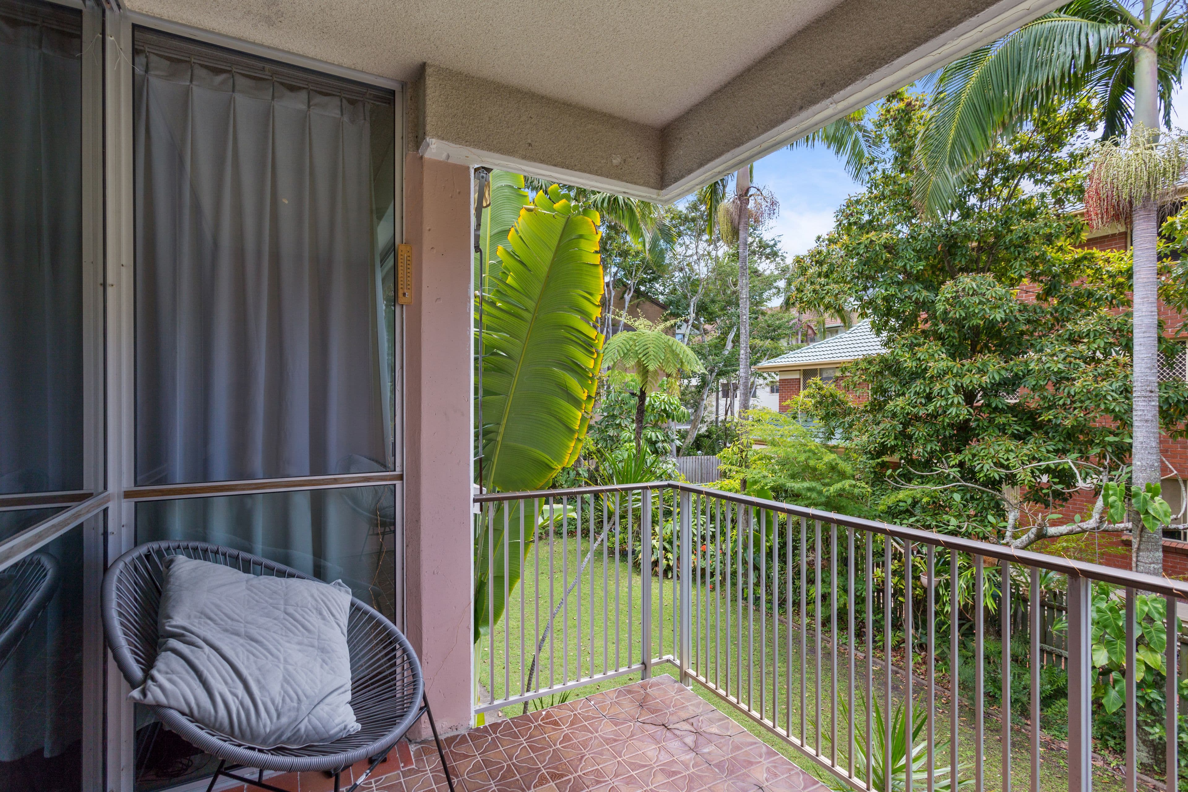 64 Bauer Street, Southport QLD 4215, Southport - Thumbnail 2