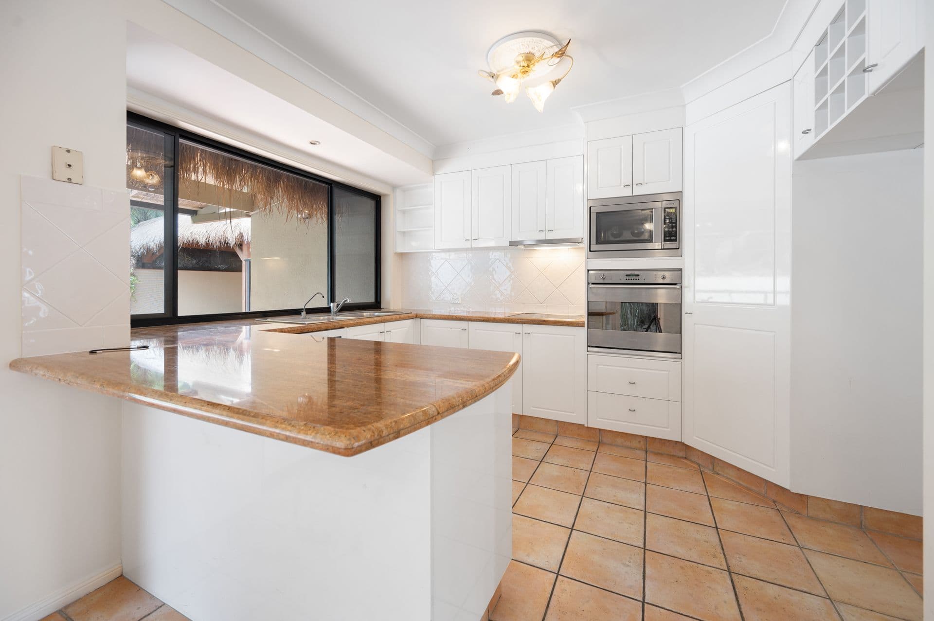 9 O'Brien Court, Arundel QLD 4214, Arundel - Thumbnail 2