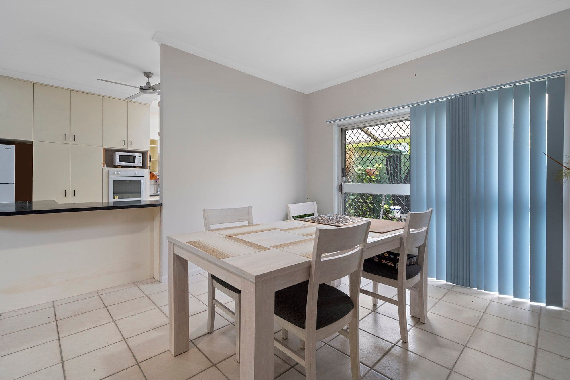 42 Southgate Drive, Woodridge QLD 4114, Woodridge - Thumbnail 3