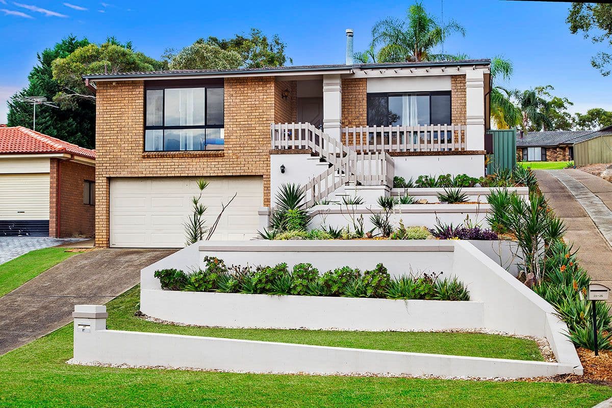 27 Moreton Road, Illawong - Image 1