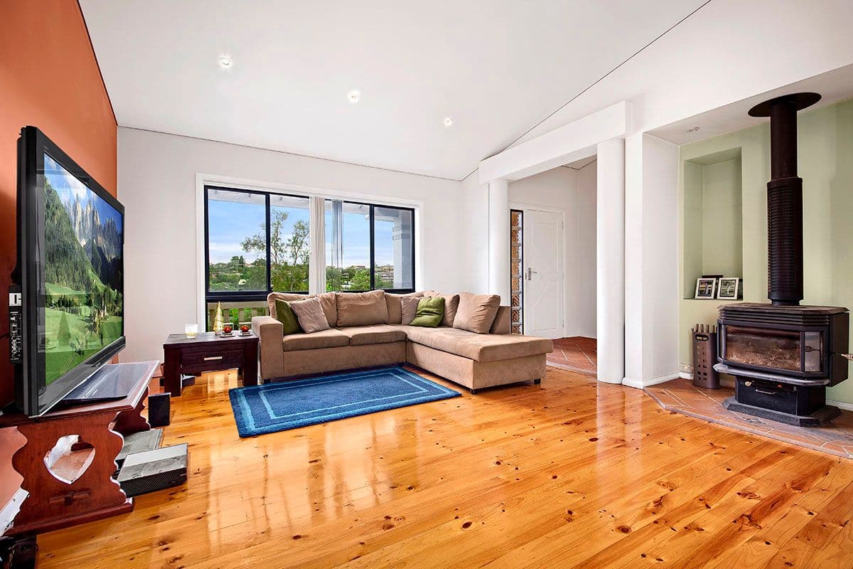 27 Moreton Road, Illawong - Thumbnail 3