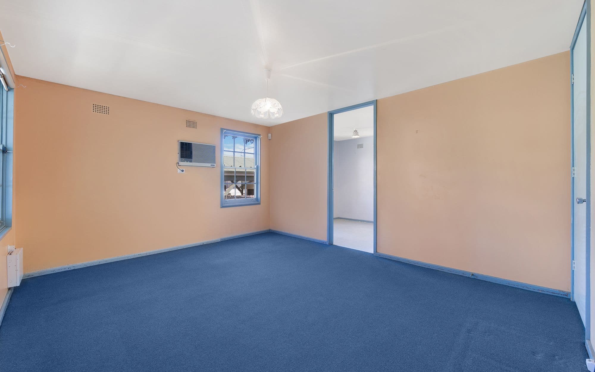 6 Maitland Way, Airds NSW 2560, Airds - Thumbnail 2