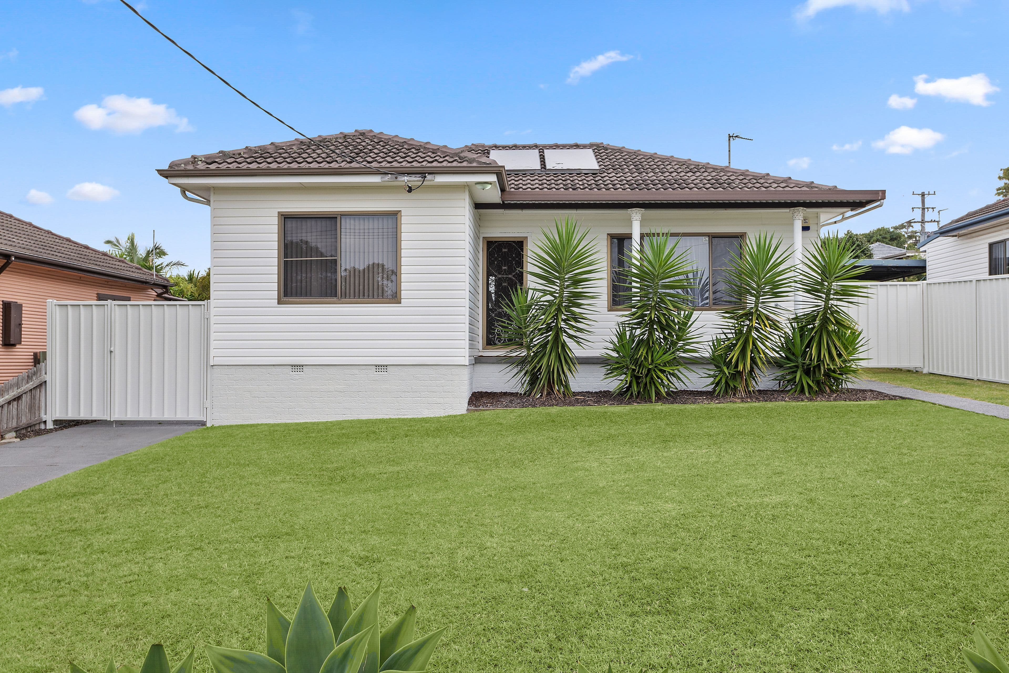 37 Daphne Street, Barrack Heights NSW 2528, Barrack Heights - Image 1