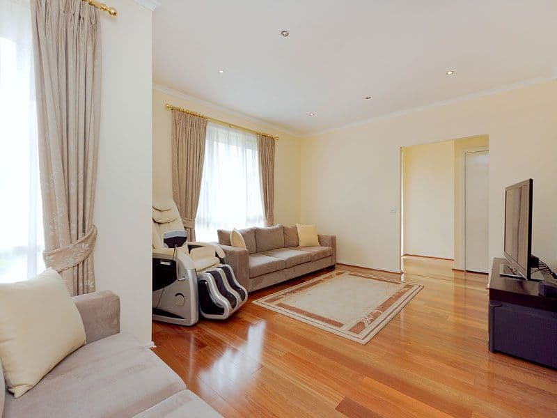 28 Howard Road, DINGLEY VILLAGE VIC 3172, Dingley Village - Thumbnail 4