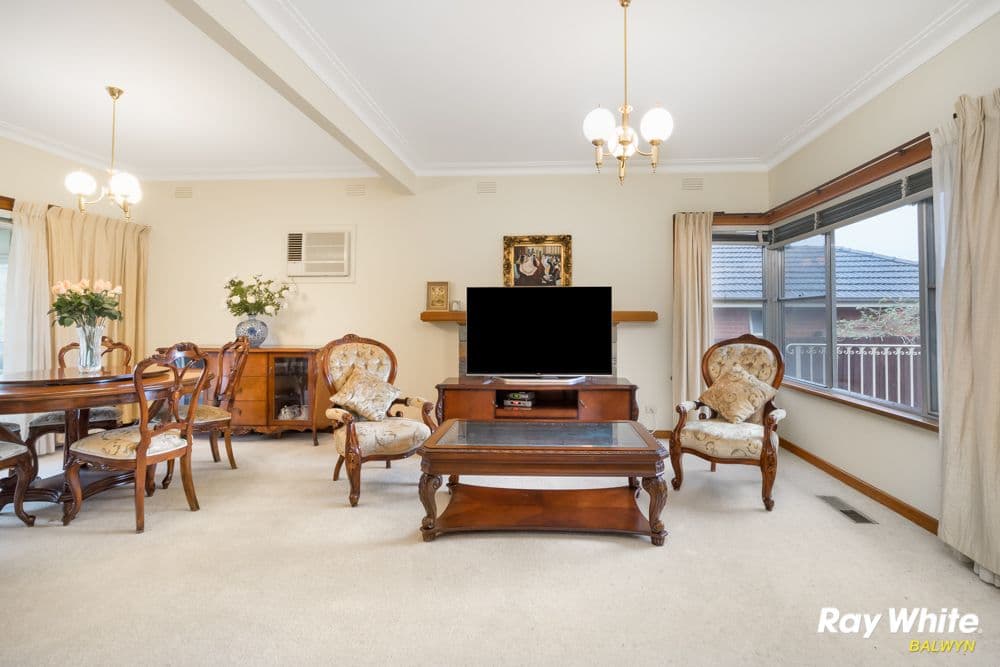 11 Burilla Avenue, Doncaster VIC 3108, Doncaster - Thumbnail 2