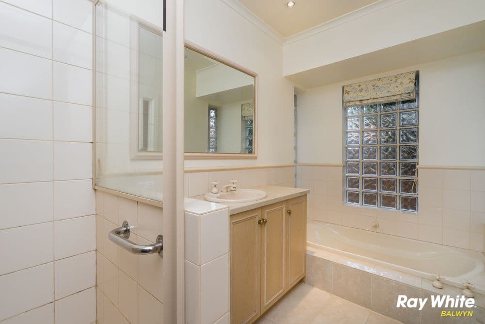 11 Burilla Avenue, Doncaster VIC 3108, Doncaster - Thumbnail 6