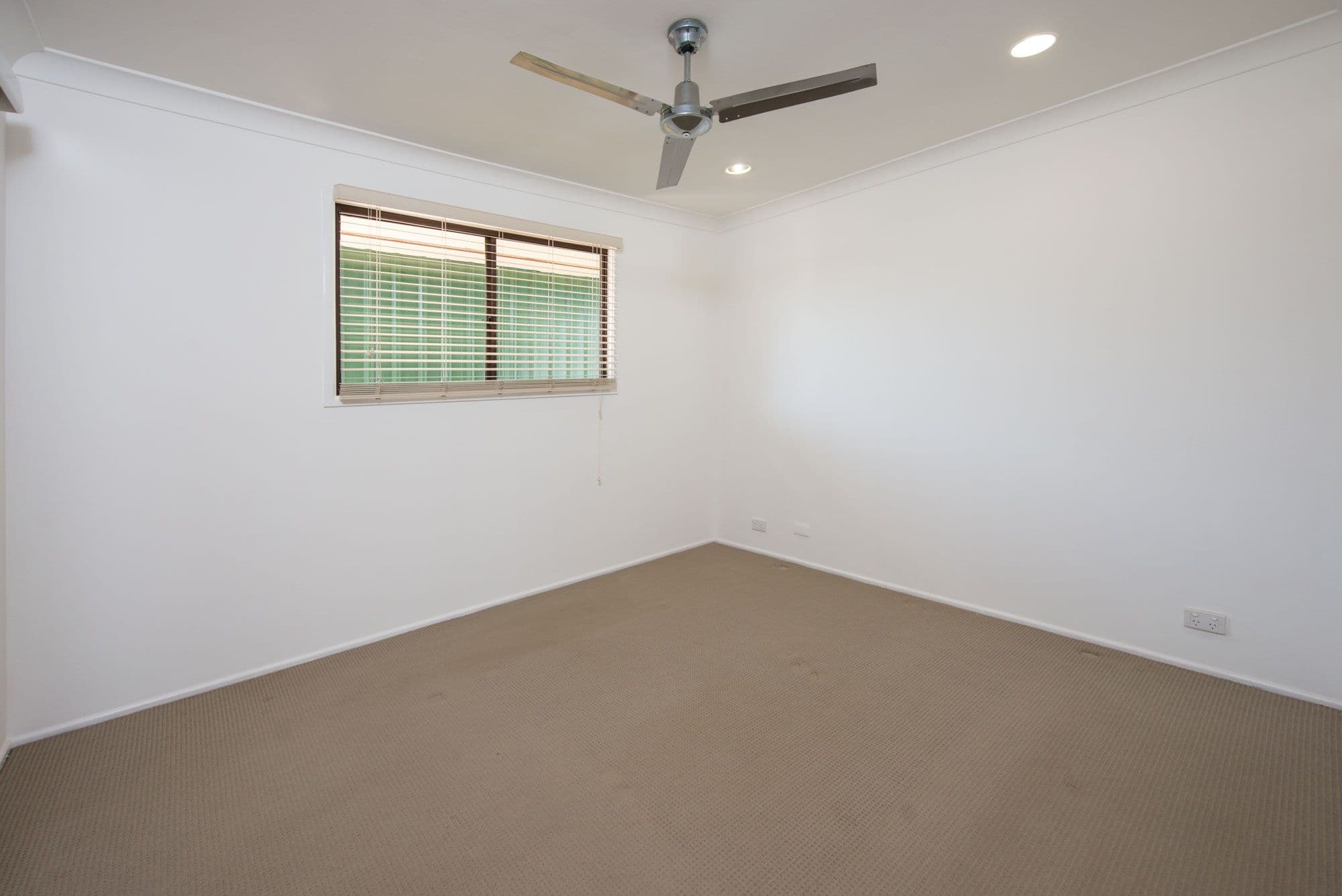 2 Royena Court, Crestmead QLD 4132, Crestmead - Thumbnail 4