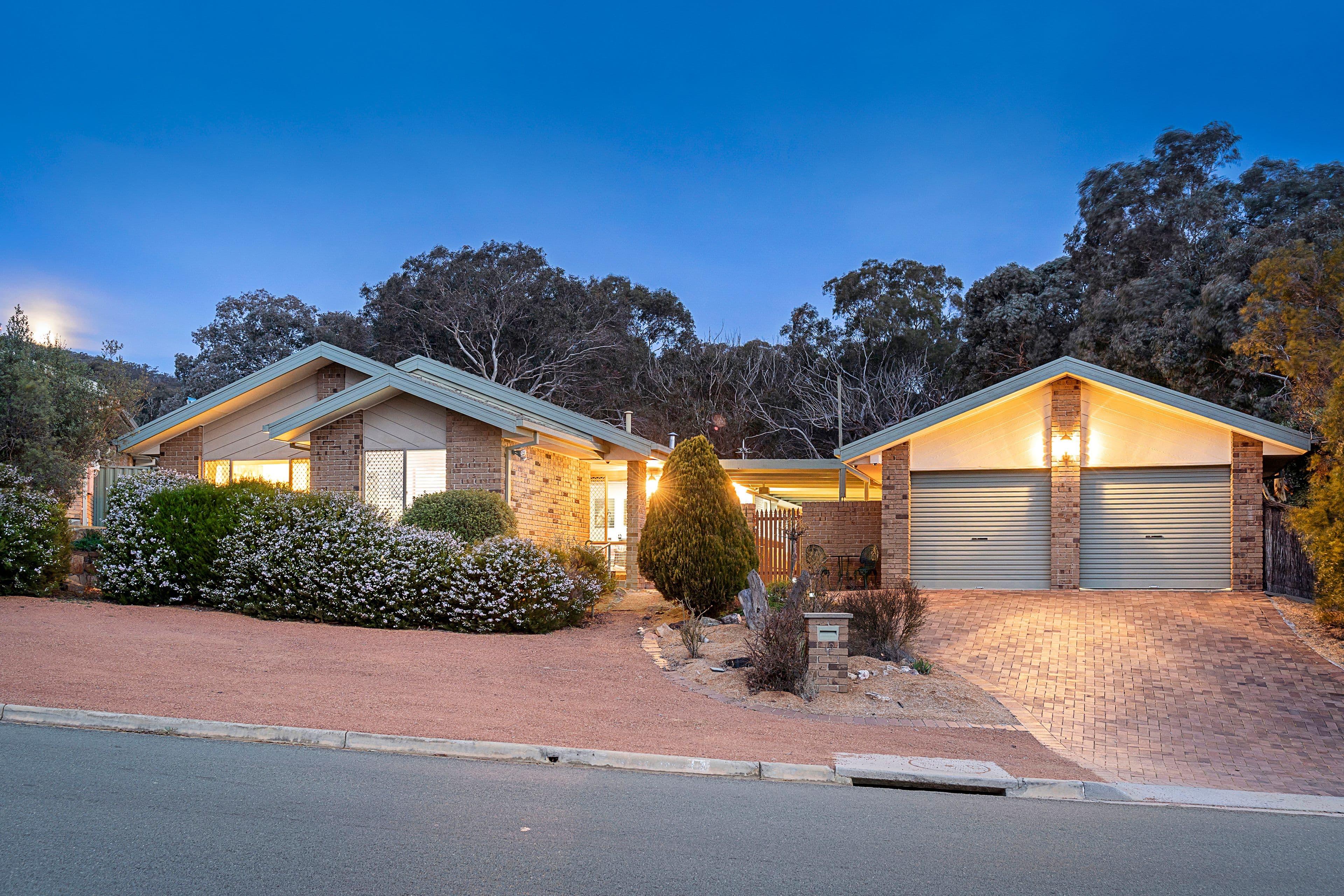 12 Carolyn Jackson Drive, Jerrabomberra NSW 2619, Jerrabomberra - Image 1