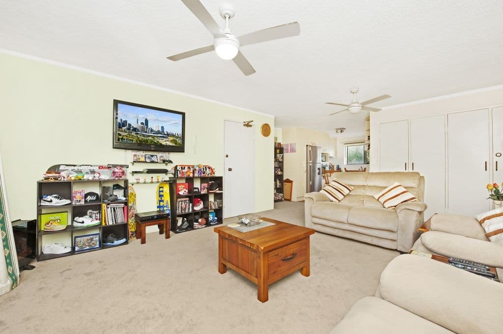 3 Lord Street, Kirra QLD 4225, Kirra - Thumbnail 5