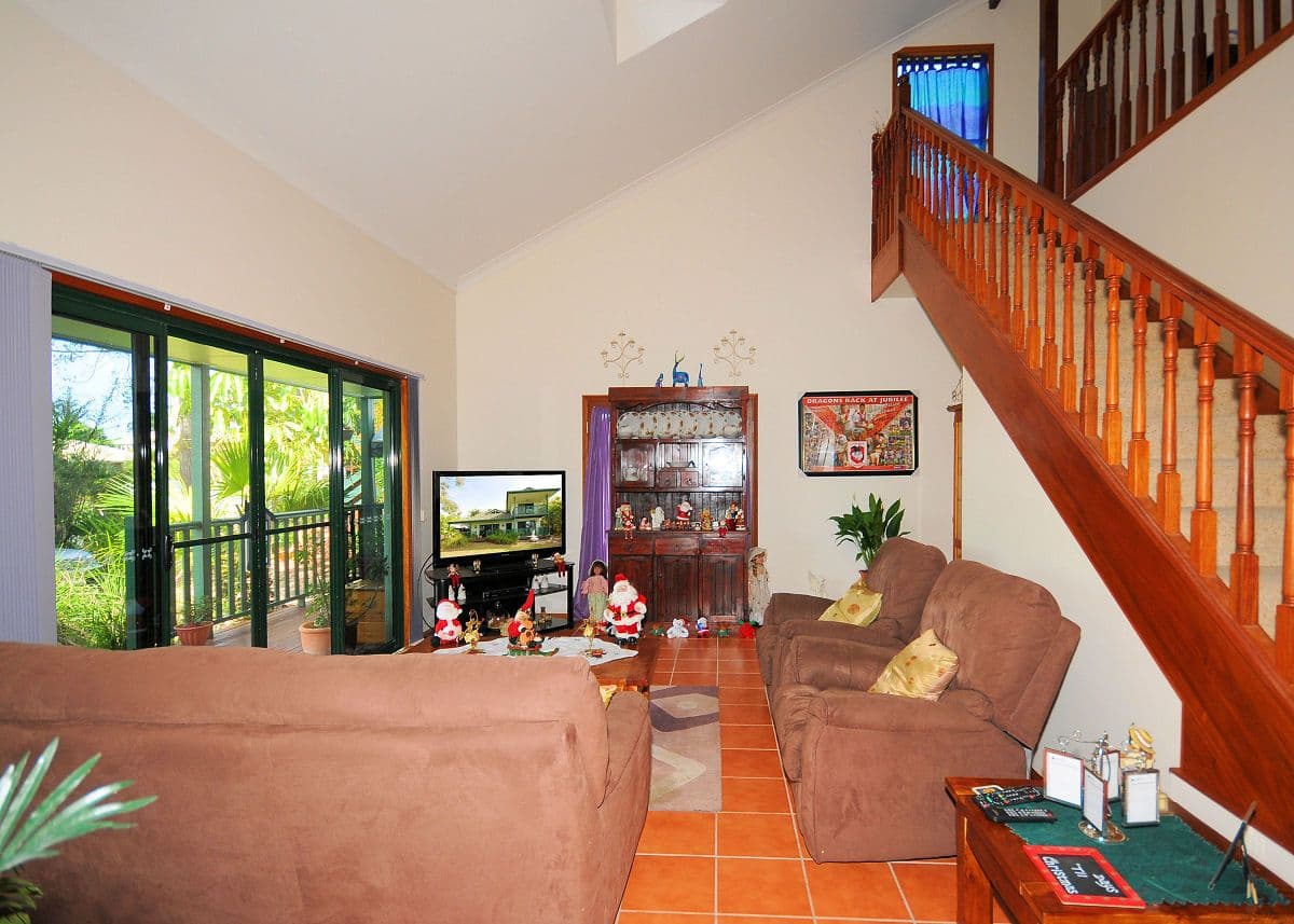 53 Hillcrest Aveune, SCARNESS QLD 4655, Scarness - Thumbnail 4