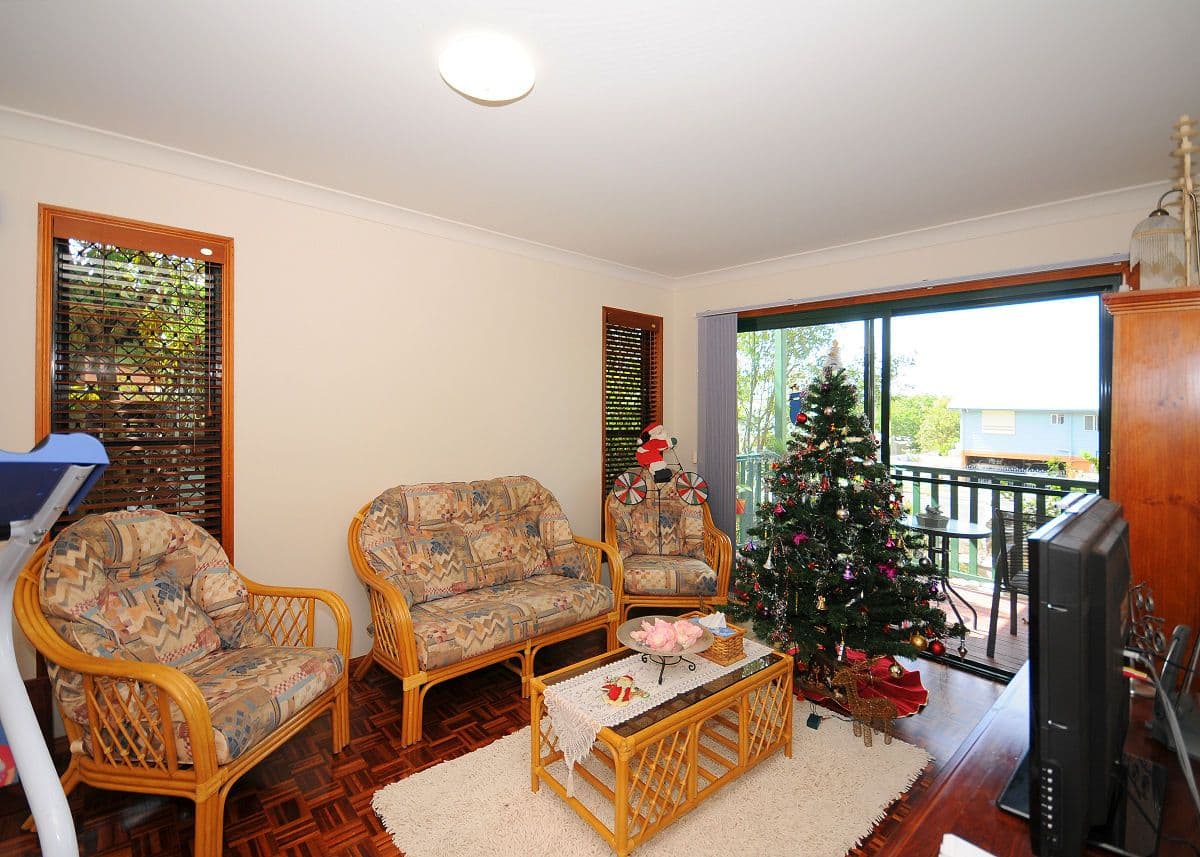53 Hillcrest Aveune, SCARNESS QLD 4655, Scarness - Thumbnail 6