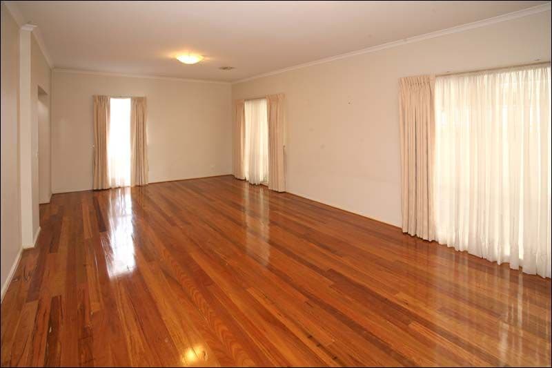 15 Woolert Street, ASHWOOD VIC 3147, Ashwood - Thumbnail 4
