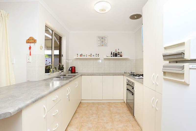 17 Chamberlain Drive, Christie Downs SA 5164, Christie Downs - Thumbnail 6