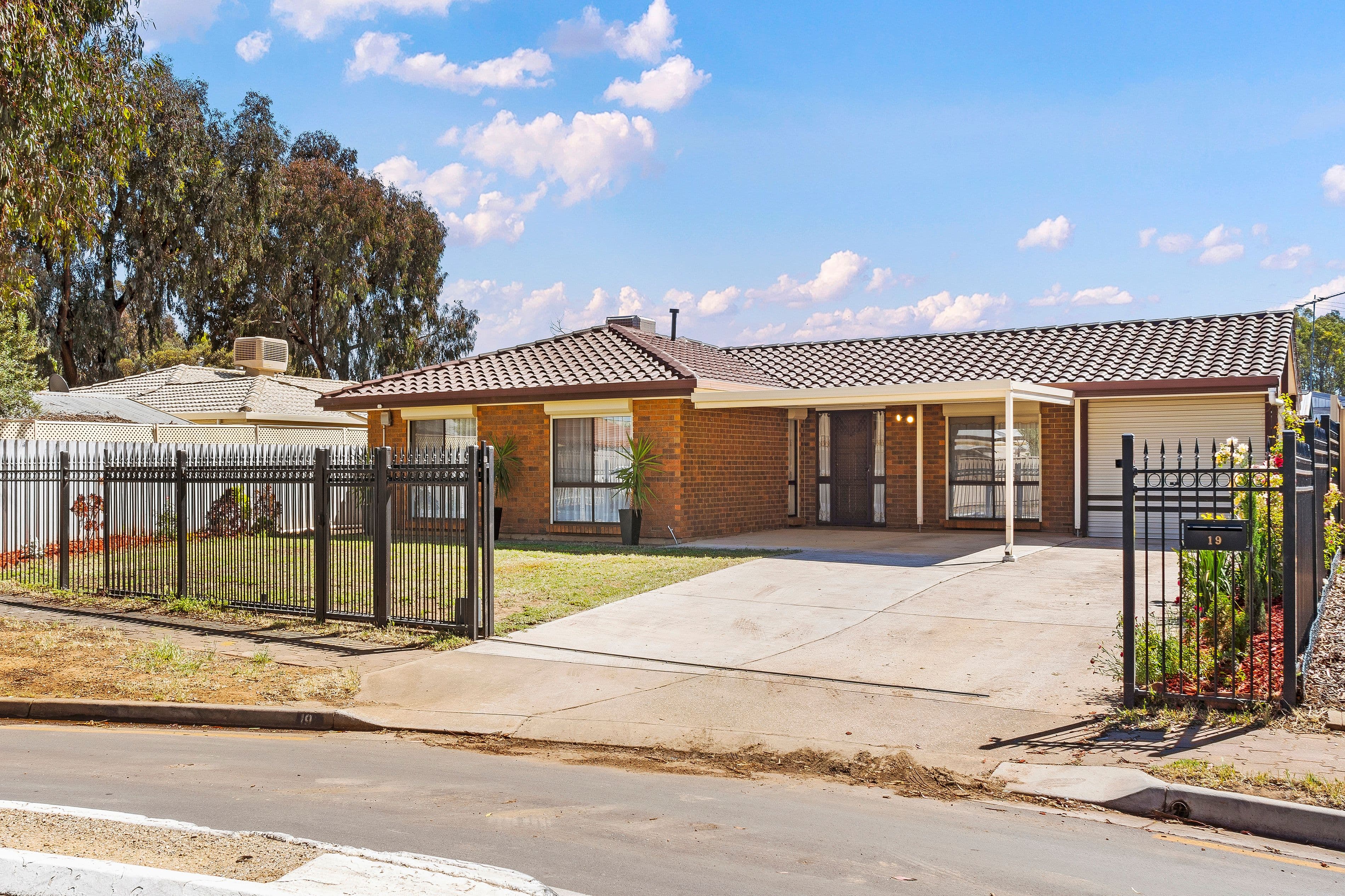 19 Blaess Drive, Paralowie SA 5108, Paralowie - Thumbnail 2