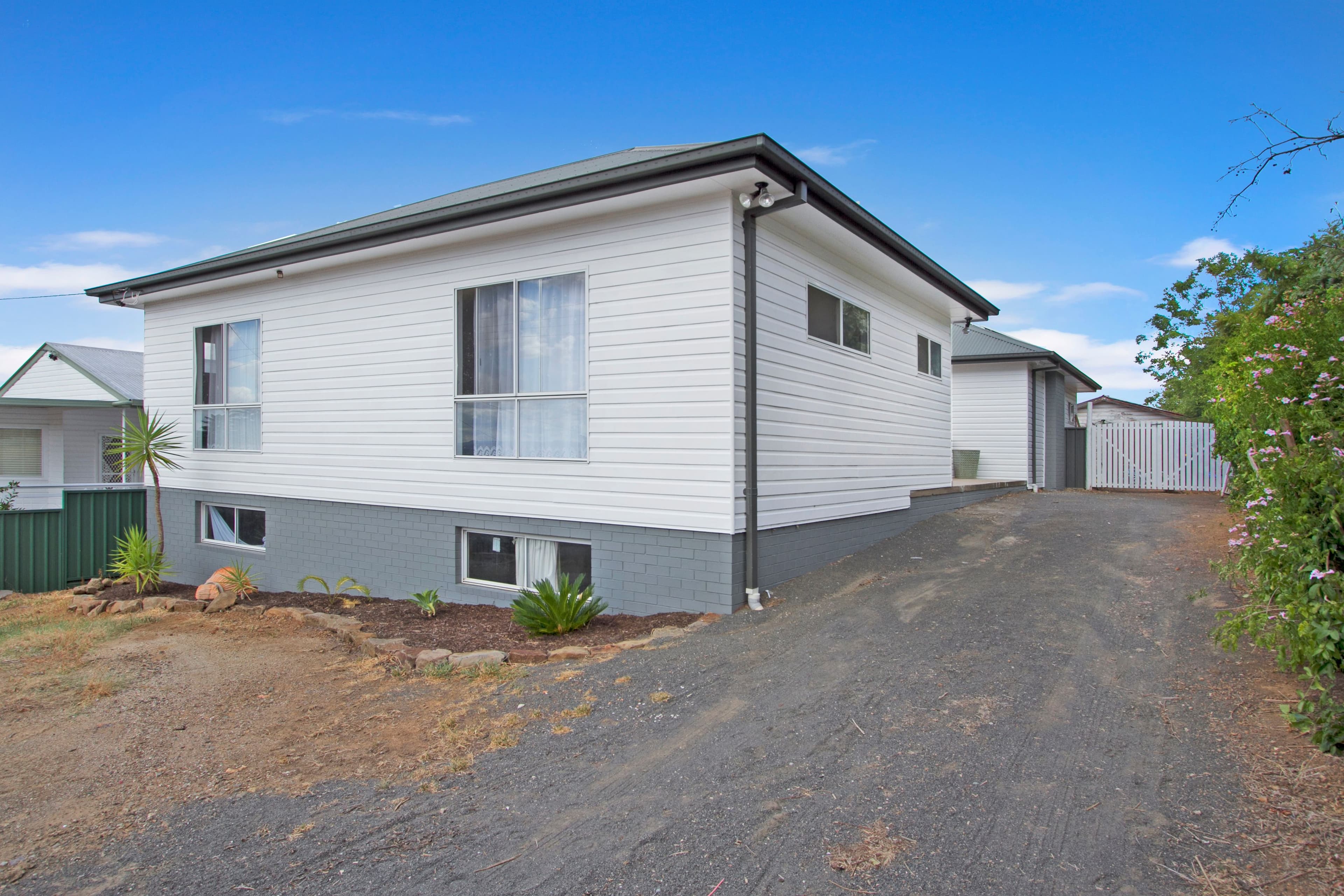 145 Denison Street, Tamworth NSW 2340, Tamworth - Image 1