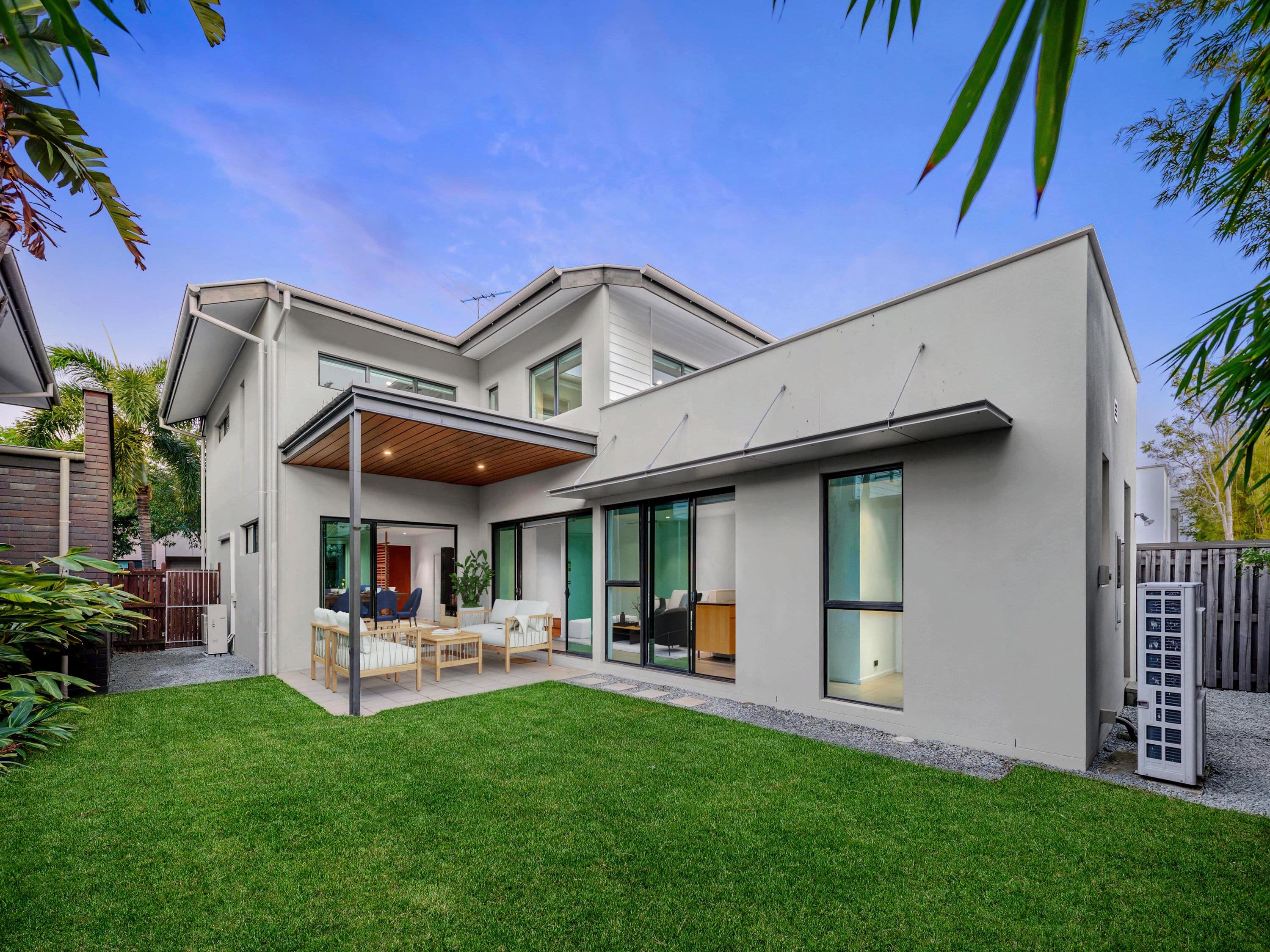 32 Shore Crescent, Bulimba QLD 4171, Bulimba - Thumbnail 2