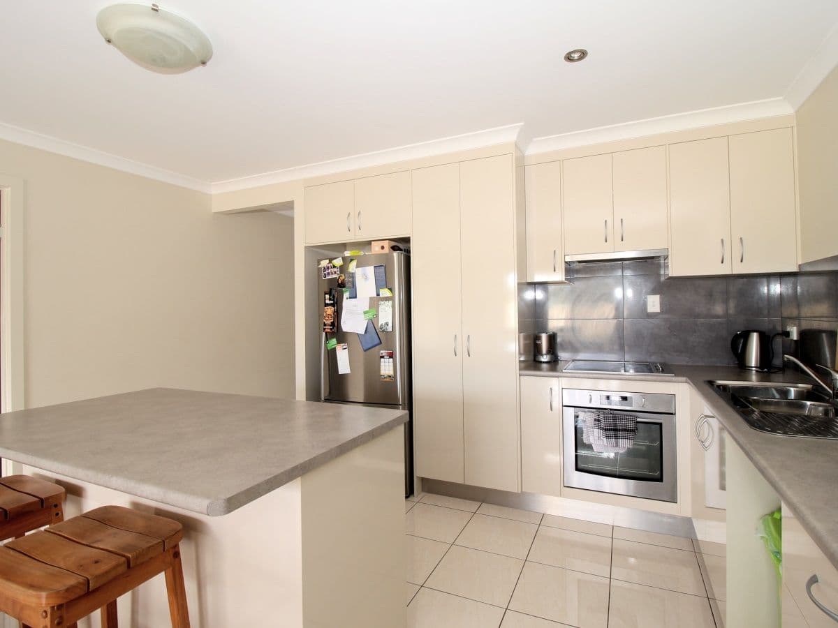 11 Lakeside Drive, Emerald QLD 4720, Emerald - Thumbnail 4