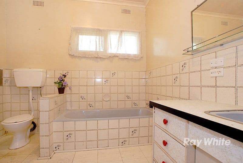 7 Stella Avenue, NOBLE PARK VIC 3174, Noble Park - Thumbnail 3