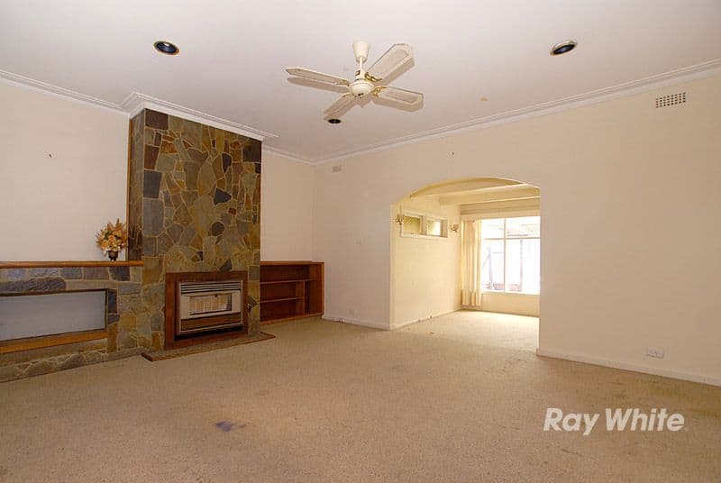 7 Stella Avenue, NOBLE PARK VIC 3174, Noble Park - Thumbnail 5
