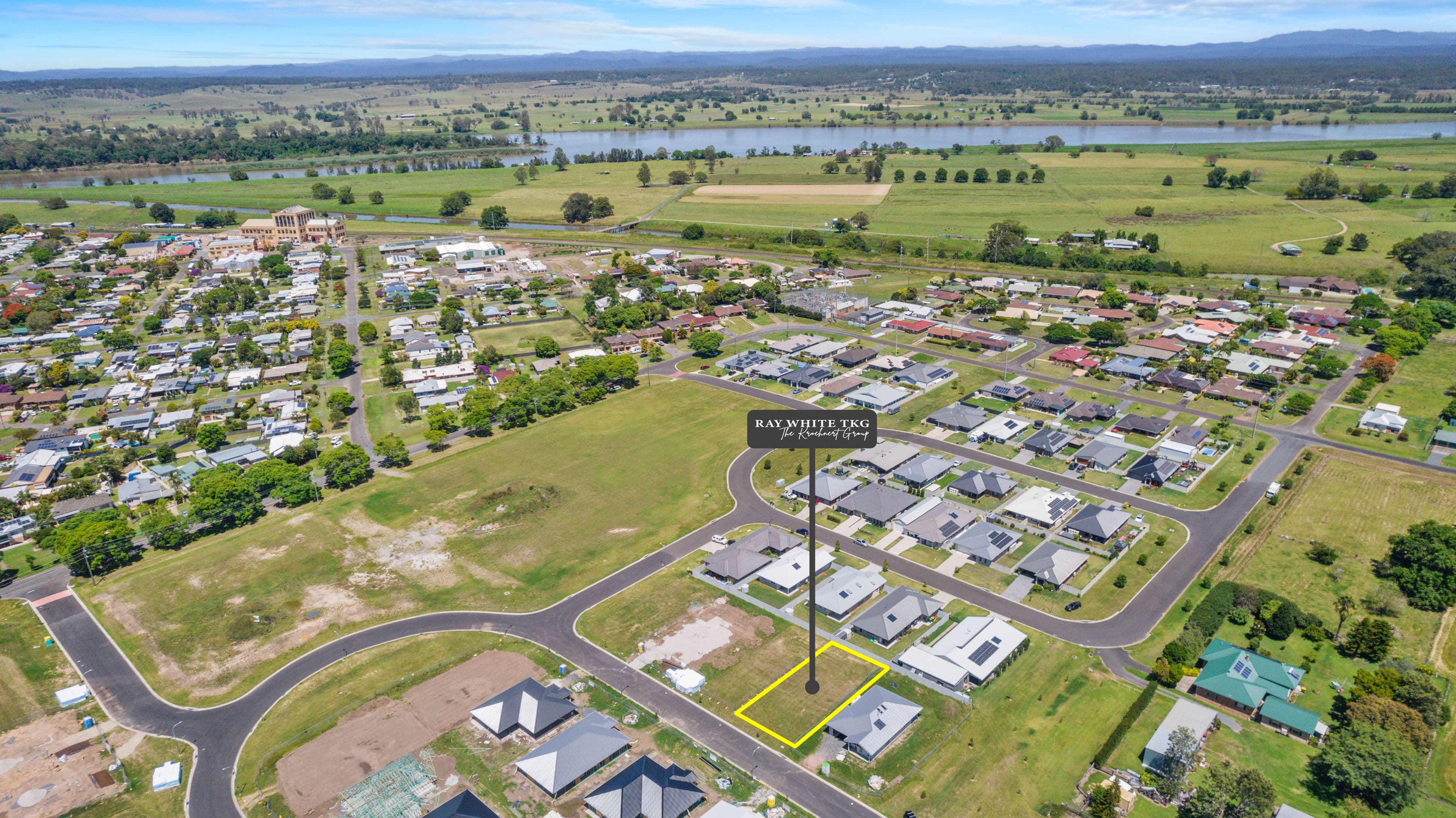 17 Oak Avenue, Grafton NSW 2460, Grafton - Image 1