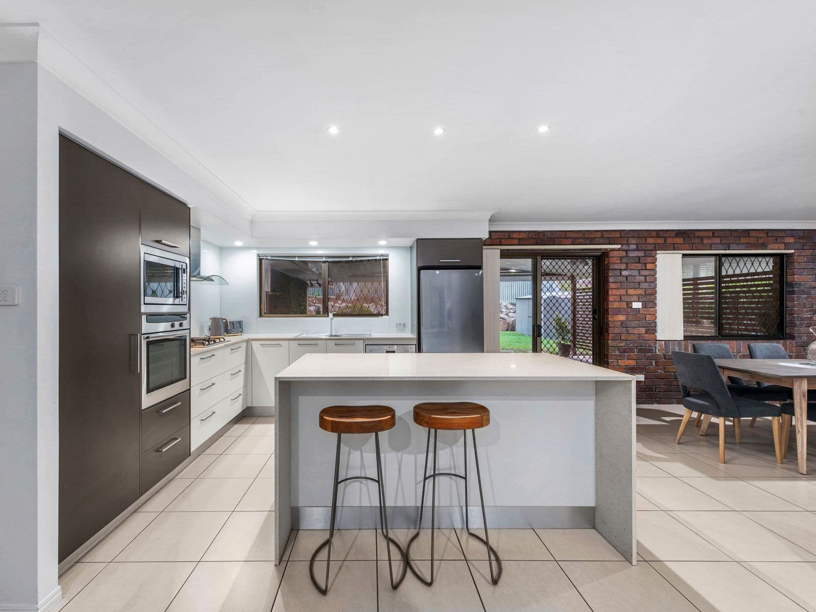4 Fiesta Court, Everton Hills QLD 4053, Everton Hills - Thumbnail 3