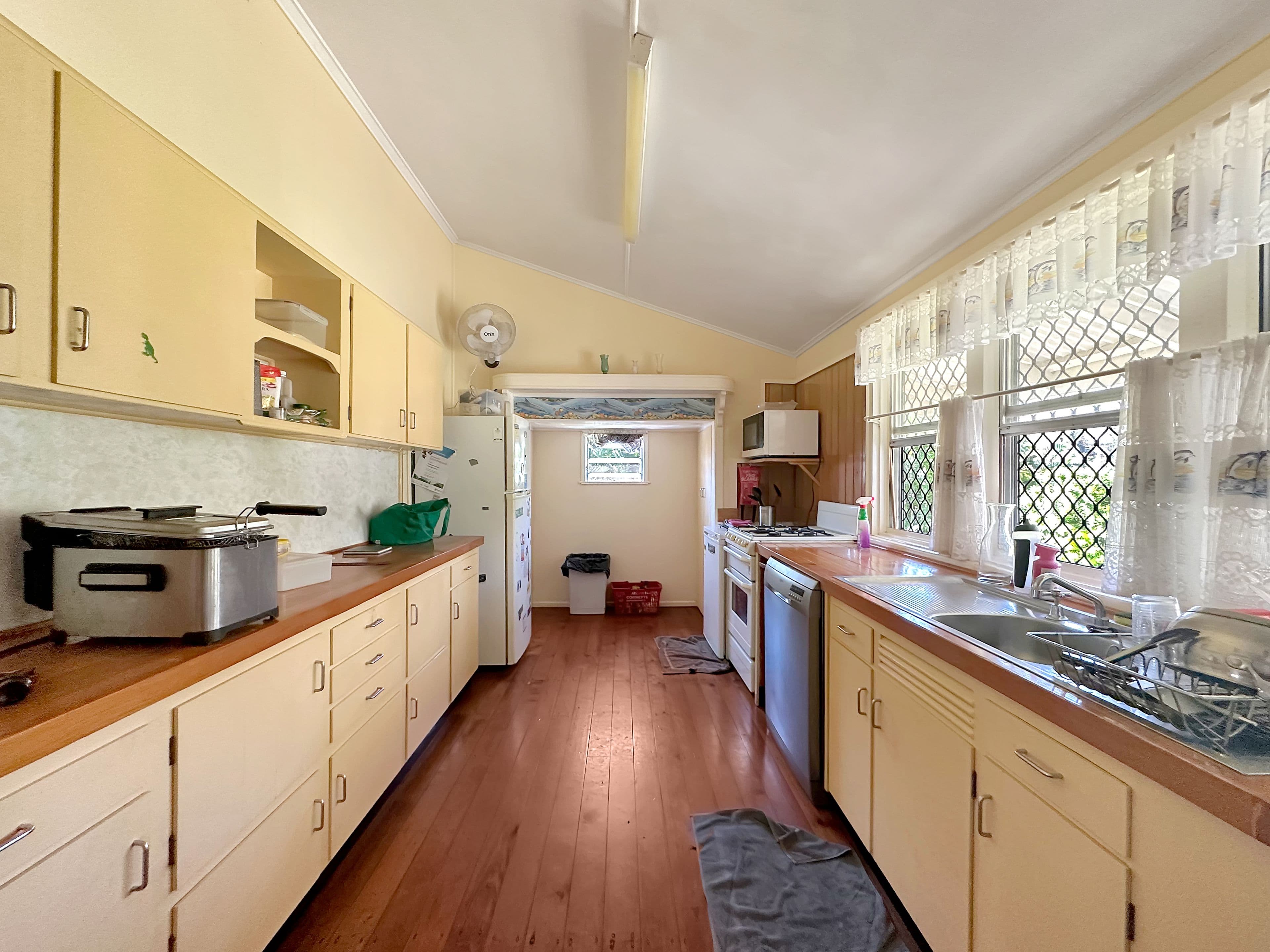 15 Crescent Street, Armstrong Beach QLD 4737, Armstrong Beach - Thumbnail 5