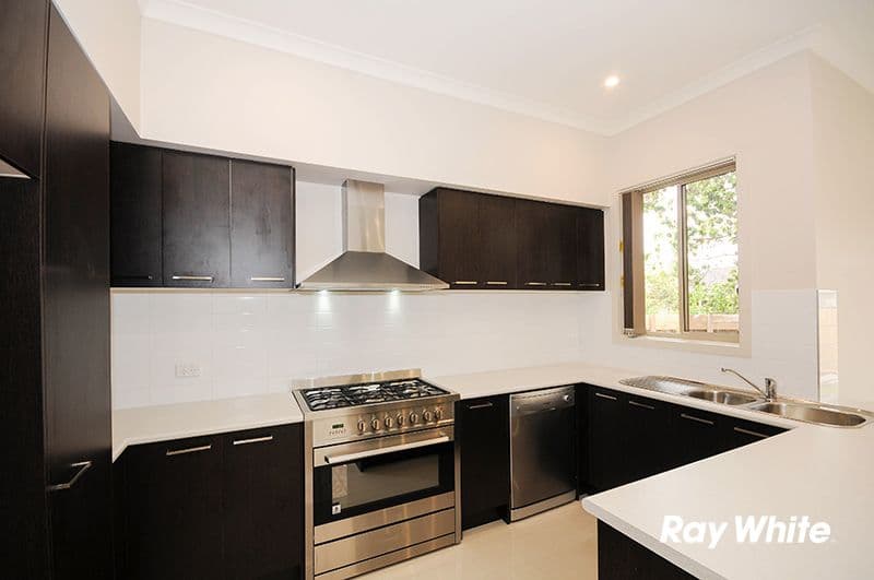 4B Larne Avenue, Bayswater VIC 3153, Bayswater - Thumbnail 2