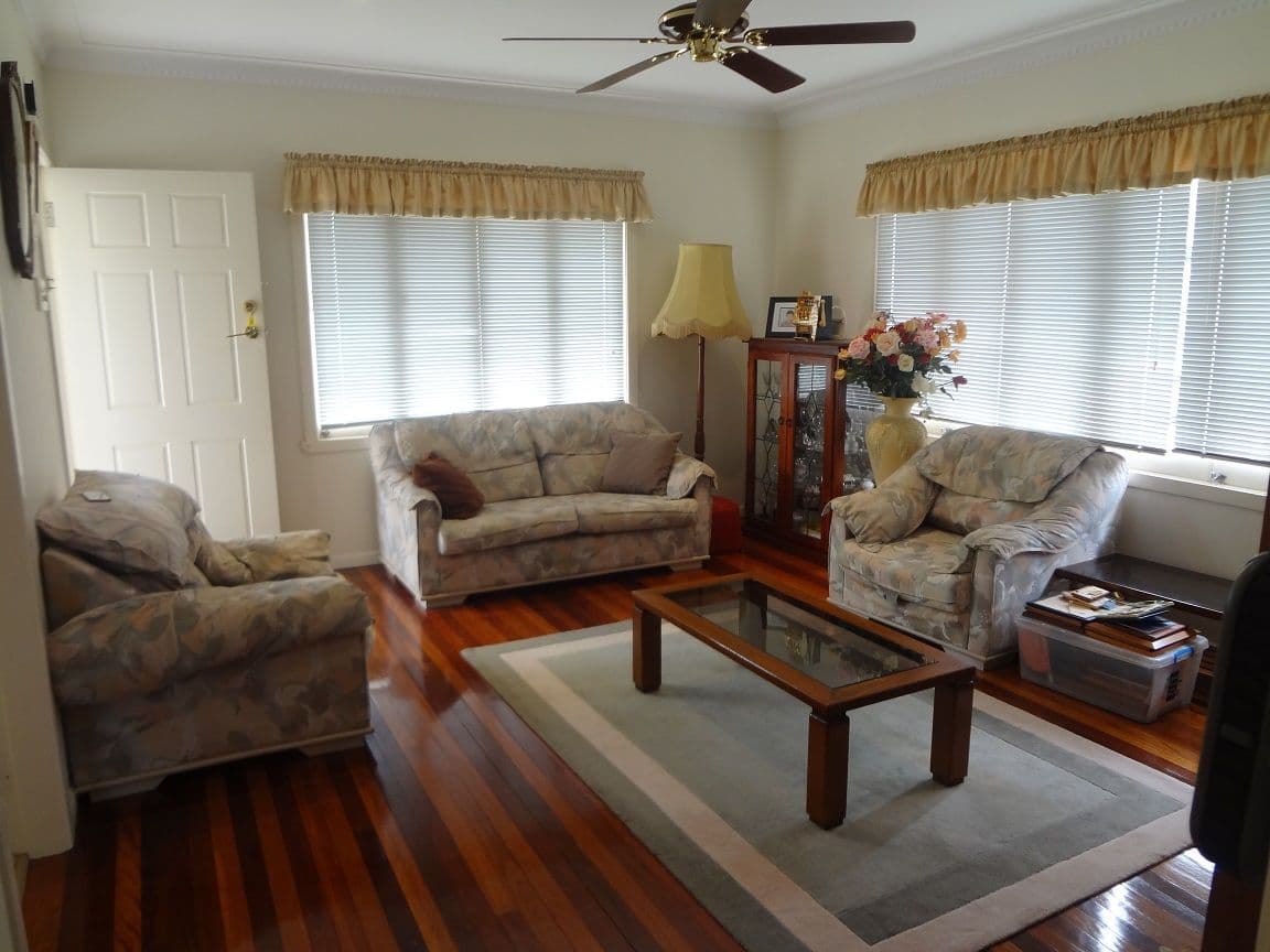 49 Perkins Street, Upper Mount Gravatt QLD 4122, Upper Mount Gravatt - Thumbnail 2