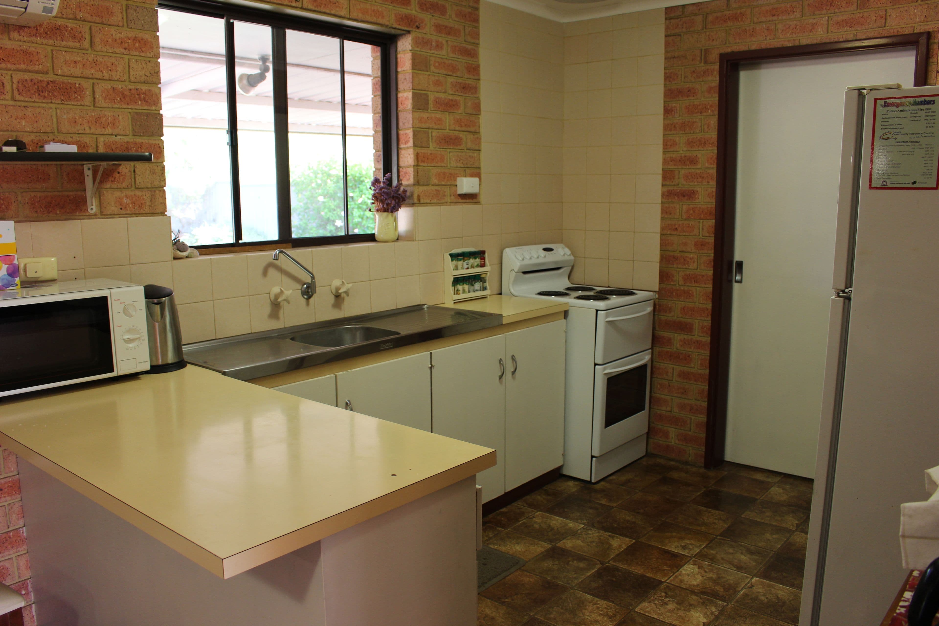 35 Waldeck Street, Dongara WA 6525, Dongara - Thumbnail 3