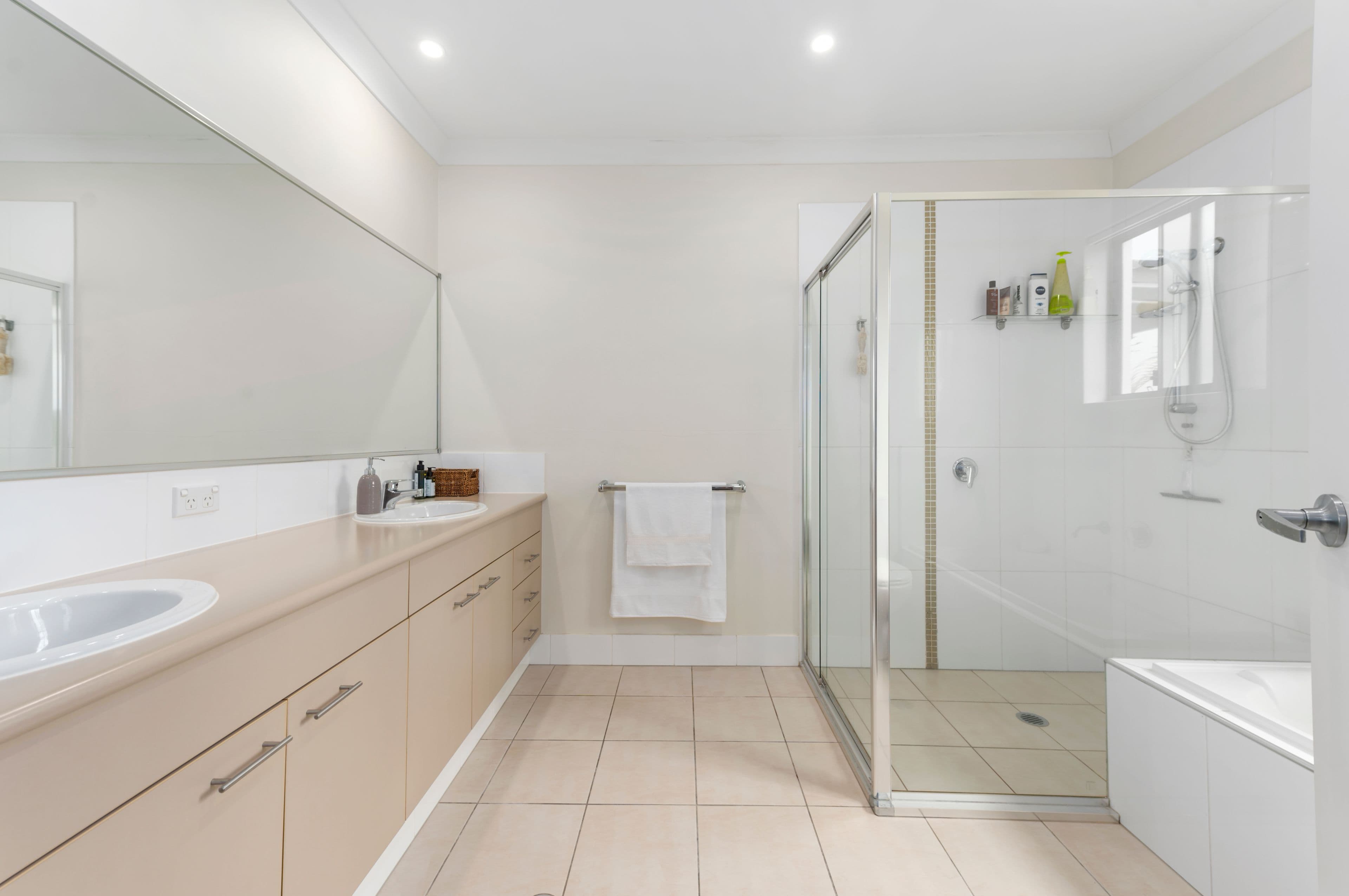 2 Acacia Court, Robina QLD 4226, Robina - Thumbnail 3