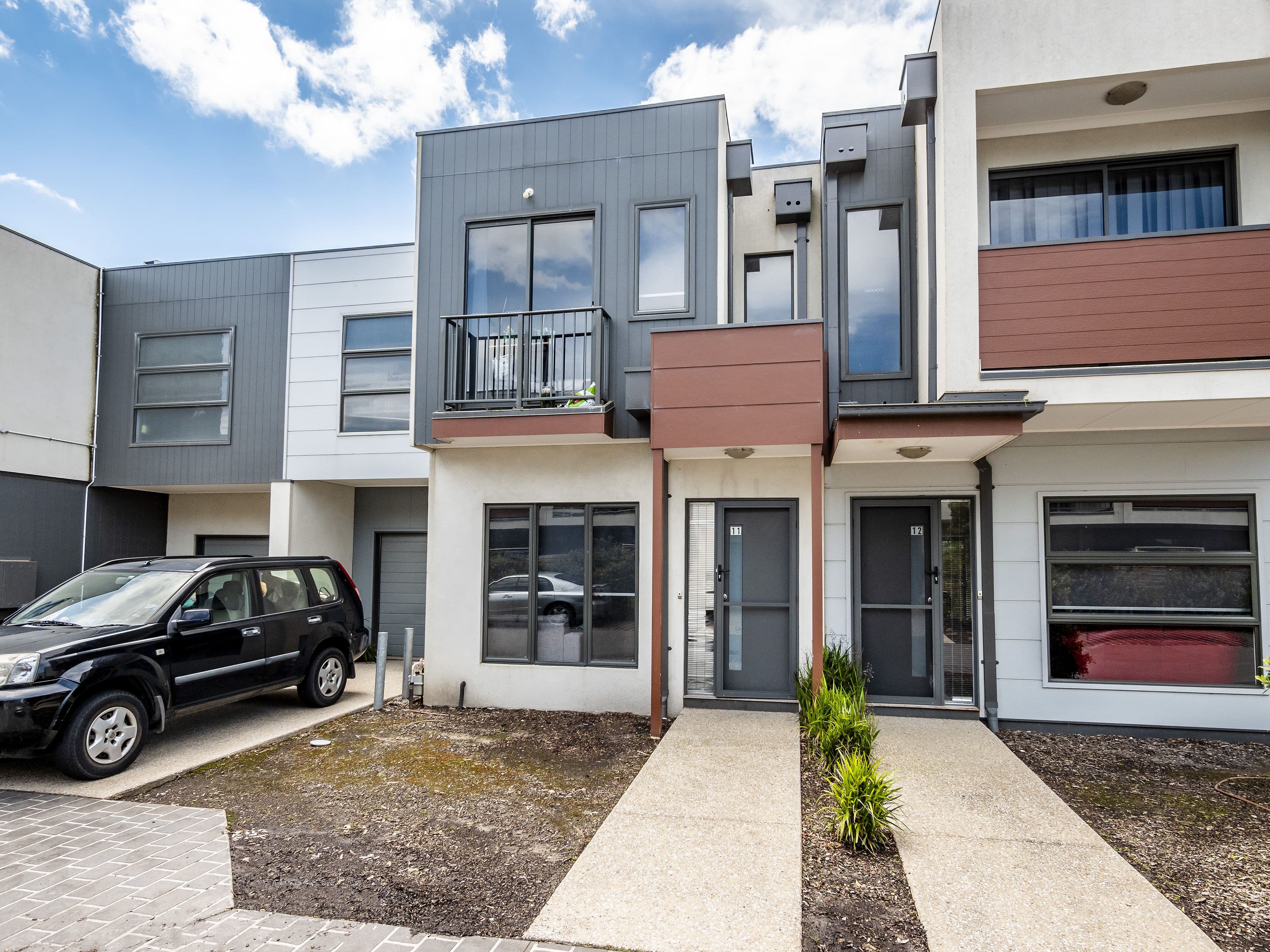 107 Whistler Lane, BASS, Bass - Image 1