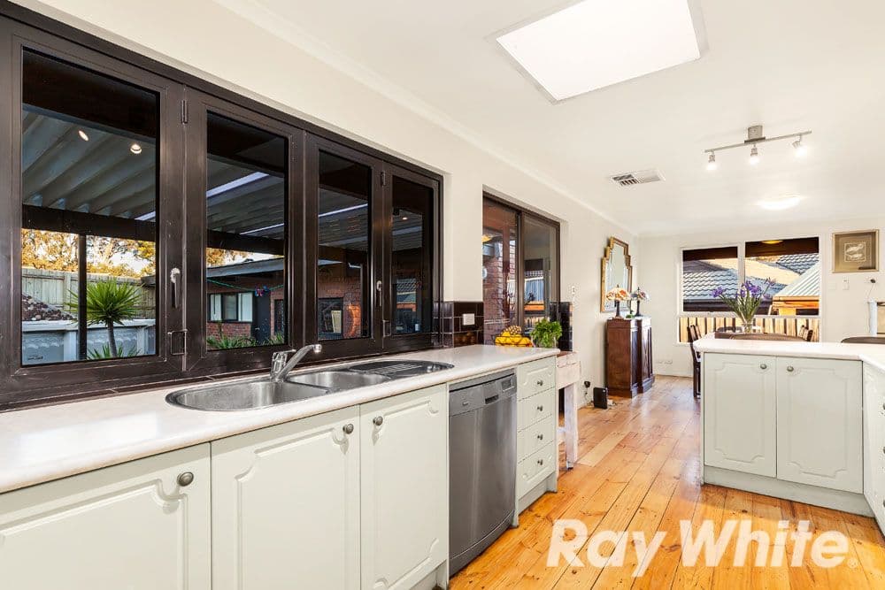5 Fernlea Close, Watsonia North VIC 3087, Watsonia North - Thumbnail 4