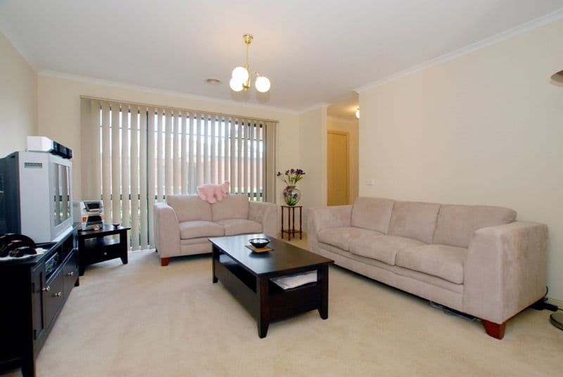 22 Ventosa Way, WERRIBEE VIC 3030, Werribee - Thumbnail 2