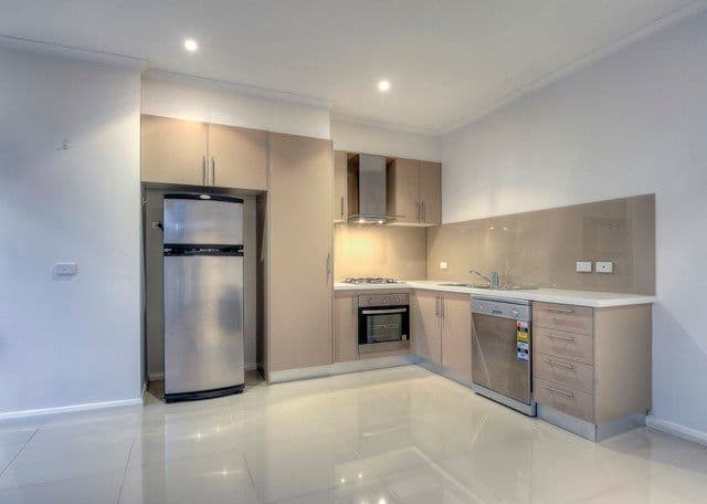 2B Palm Avenue, RESERVOIR VIC 3073, Reservoir - Thumbnail 3