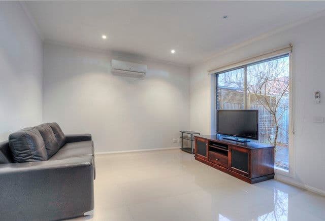 2B Palm Avenue, RESERVOIR VIC 3073, Reservoir - Thumbnail 4