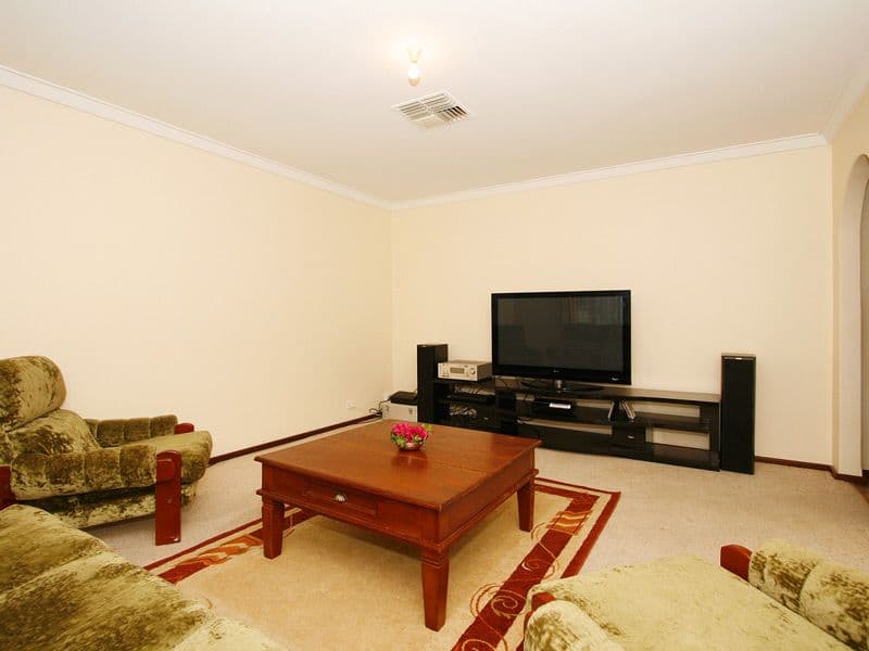 50 Grovelands Drive, CAMILLO WA 6111, Camillo - Thumbnail 3