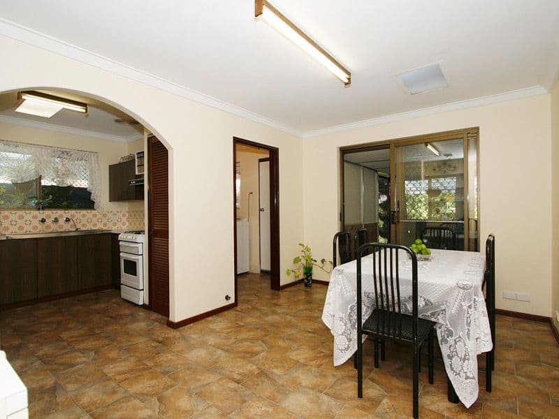 50 Grovelands Drive, CAMILLO WA 6111, Camillo - Thumbnail 4