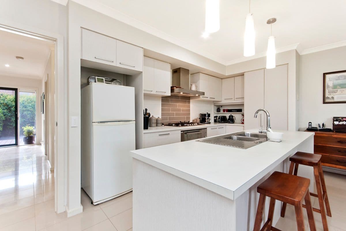 4 Heazlewood Road, Warrnambool VIC 3280, Warrnambool - Thumbnail 3