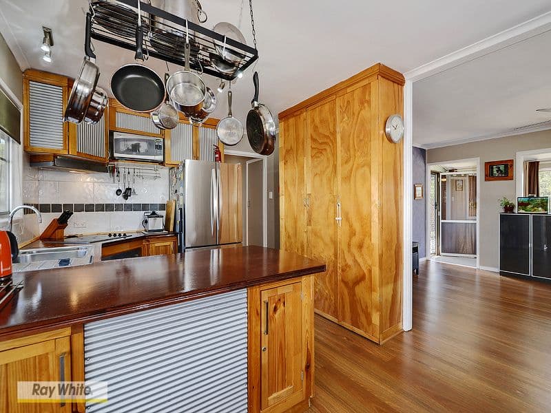 21 Wendy Crescent, CLONTARF QLD 4019, Clontarf - Thumbnail 5