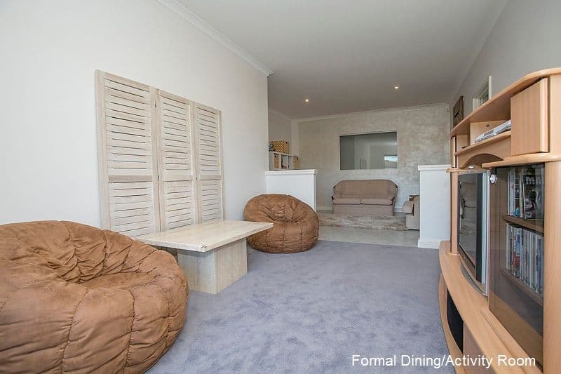2 Limerick Loop, WATTLE GROVE WA 6107, Wattle Grove - Thumbnail 4