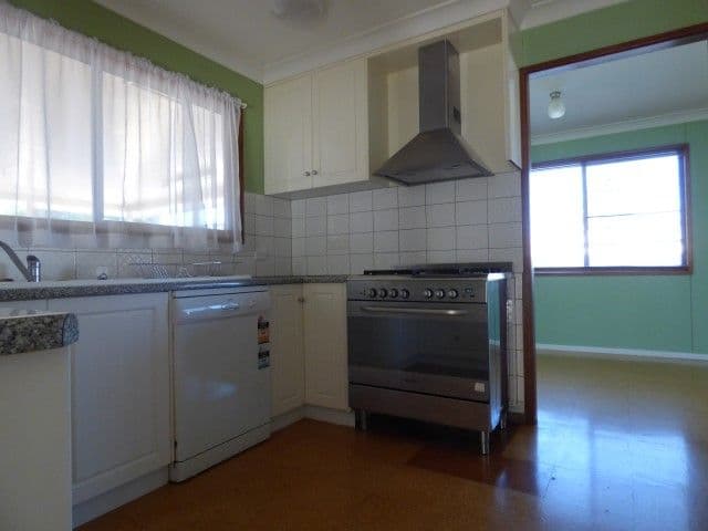 117 Miscamble Street, Roma QLD 4455, Roma - Thumbnail 5