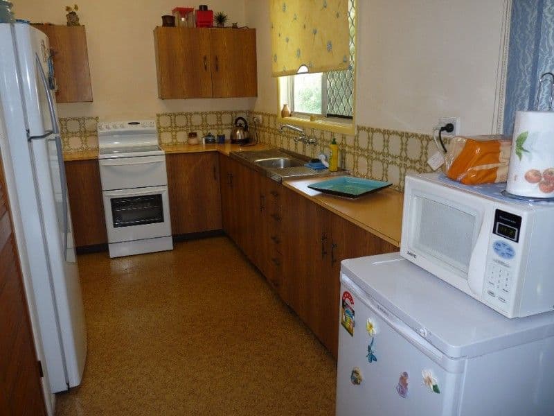 17 Maxwell Street, NORMAN GARDENS QLD 4701, Norman Gardens - Thumbnail 4
