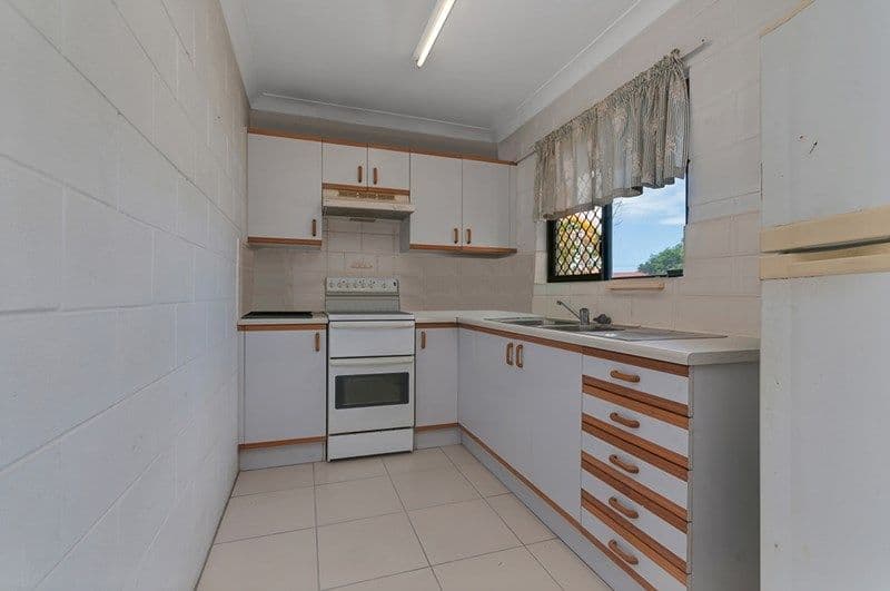 5 Thomas Street, Cairns North QLD 4870, Cairns North - Thumbnail 2