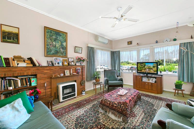 58 Abbott Road, North Curl Curl NSW 2099, North Curl Curl - Thumbnail 4