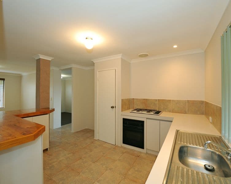 14 LIMOSA GLADE, WARNBRO WA 6169, Warnbro - Thumbnail 3